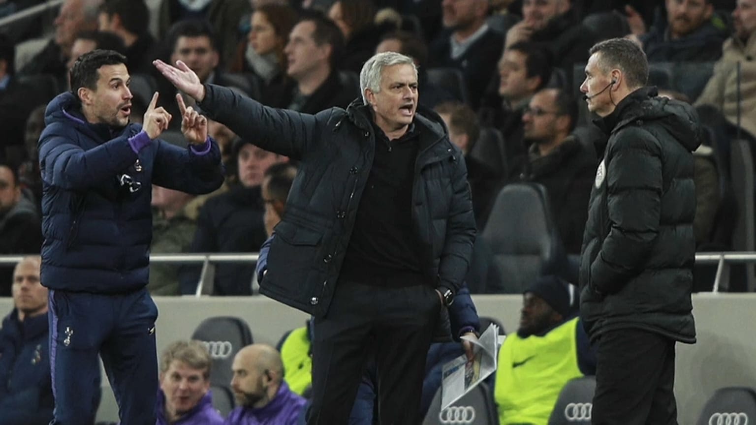 Rassismusvorwürfe in der Premier League: Tottenham kündigt Konsequenzen an