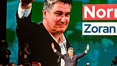 Ex-primeiro-ministro vence primeira volta das presidenciais
