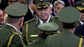 قائد أركان الجيش الجزائري احمد قايد صالح