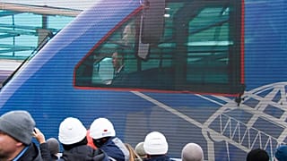 Putin se sube al primer tren de Crimea