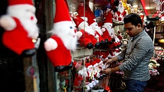 التصاريح الإسرائيلية تنغص فرحة عيد الميلاد في قطاع غزة