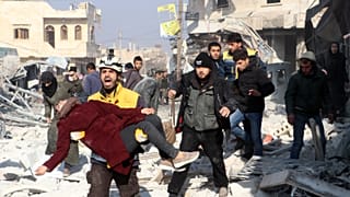 Suriye'de ordu birliklerinin İdlib'de sivil yerleşimlere yönelik hava saldırılarında 8 sivil hayatını kaybetti, en az 20 sivil yaralandı