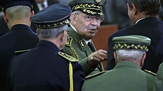 أحمد قايد صالح خلال ترسيم عبد المجيد تبون 