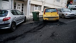Στόχος εμπρηστικής επίθεσης έγινε τα ξημερώματα αυτοκίνητο που ήταν σταθμευμένο στην οδό Ιωάννη Βαρβάκη στην περιοχή της Άνω Πόλης στην Θεσσαλονίκη