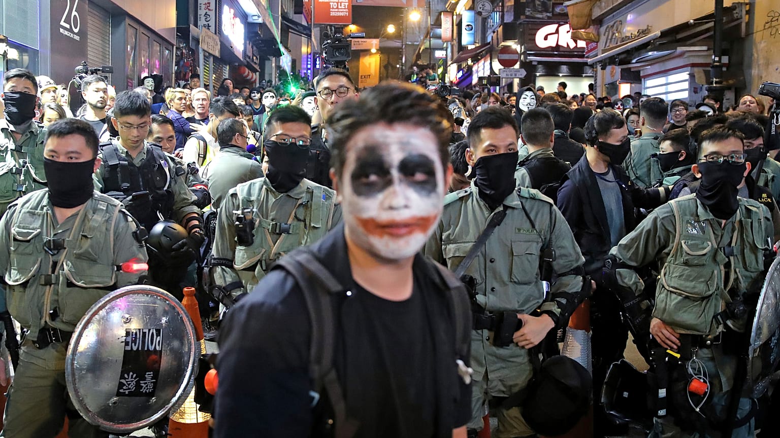 Hong Konglu protestocularla Çinli milliyetçiler kozlarını GTA video oyununda paylaşıyor 