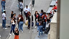 Kolombiya'da deprem sonrası panik anları 