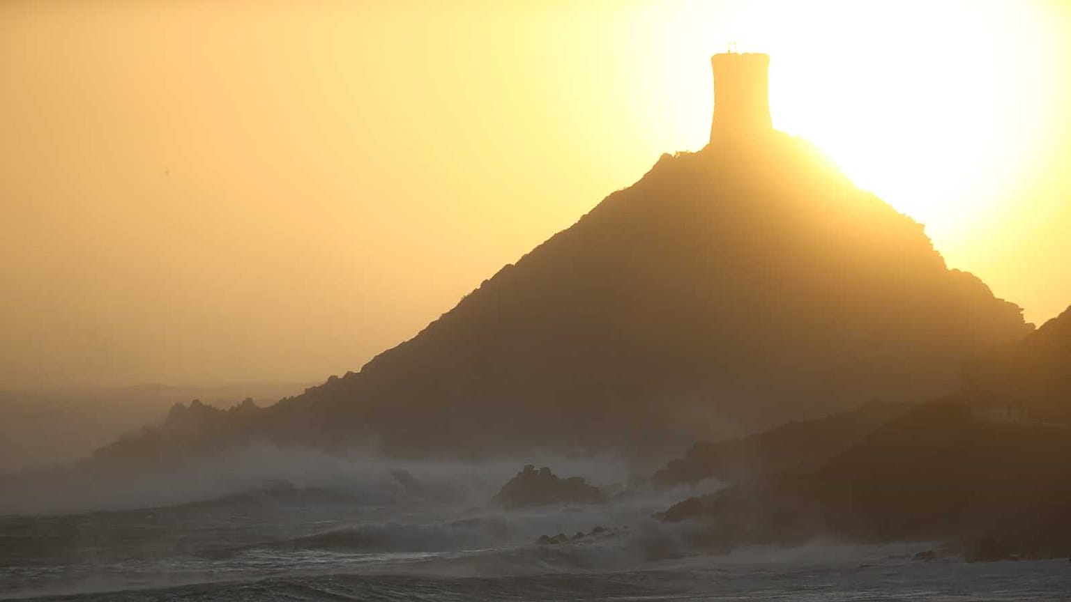Photo d'illustration : vue sur l'archipel des Sanguinaires en Corse, le 22 décembre 2019