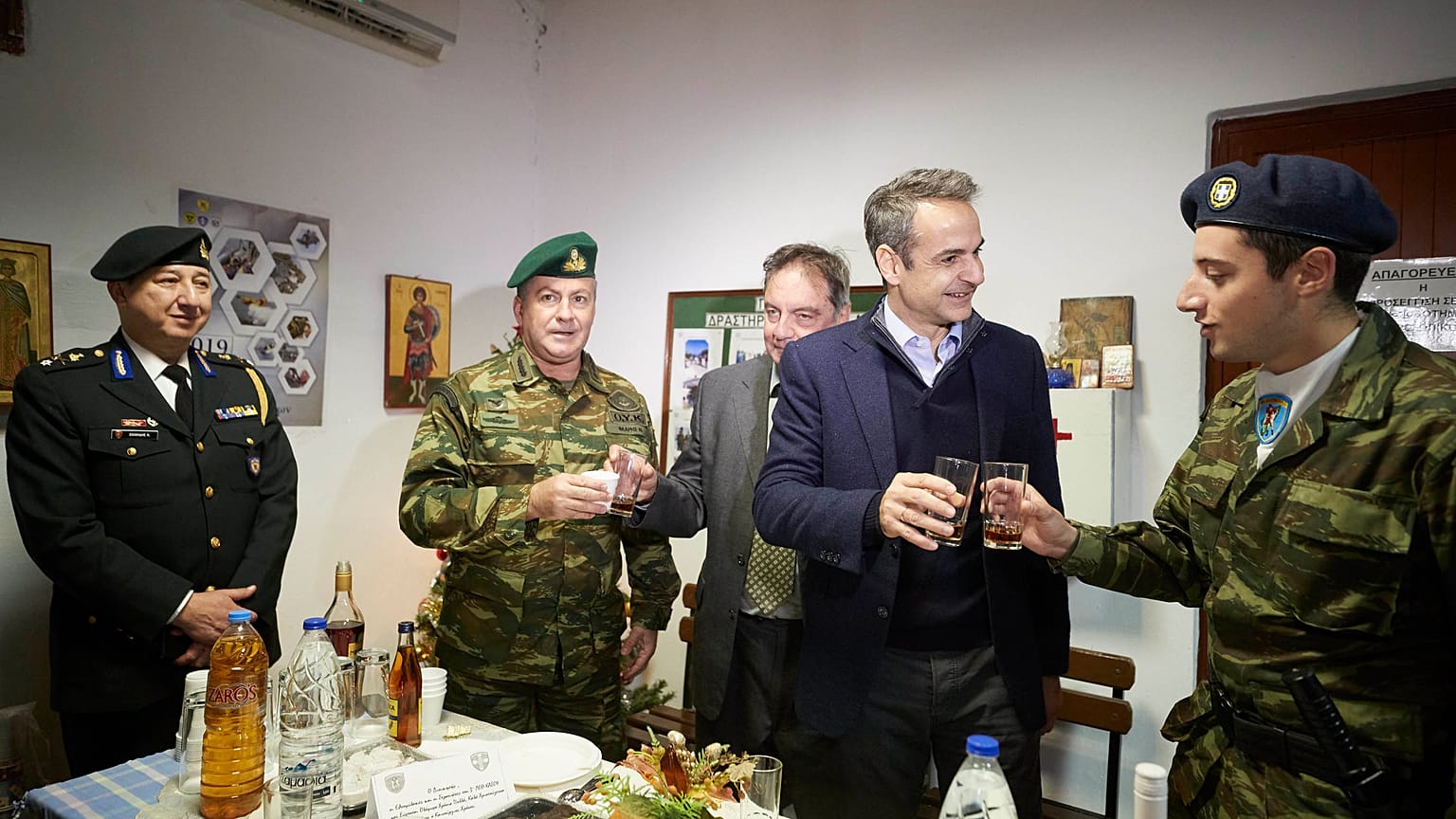 Ο Πρωθυπουργός Κυριάκος Μητσοτάκης επισκέφθηκε το φυλάκιο «Κασιωτών Αγωνιστών» της Κάσου