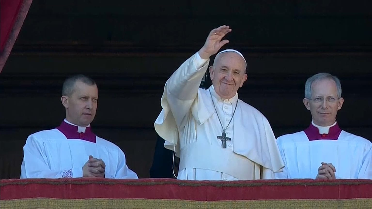 Papst erteilt Weihnachtssegen