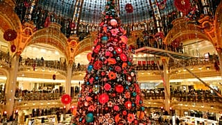 Pomp, politics & prayers as world leaders offer their Christmas wisdom