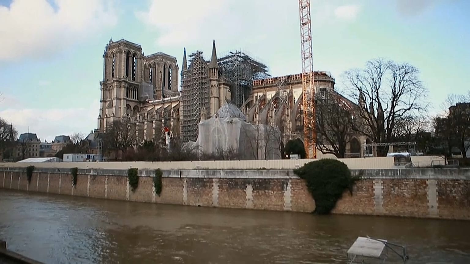 Nach Brandkatastrophe: Stille Nacht in Notre-Dame