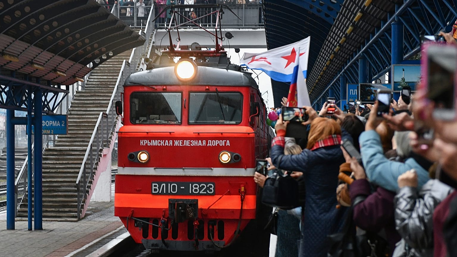 Rusya'nın St. Petersburg kentinden hareketle Kırım'a gelen Rus yolcu treni hakkında soruşturma başlatıldı