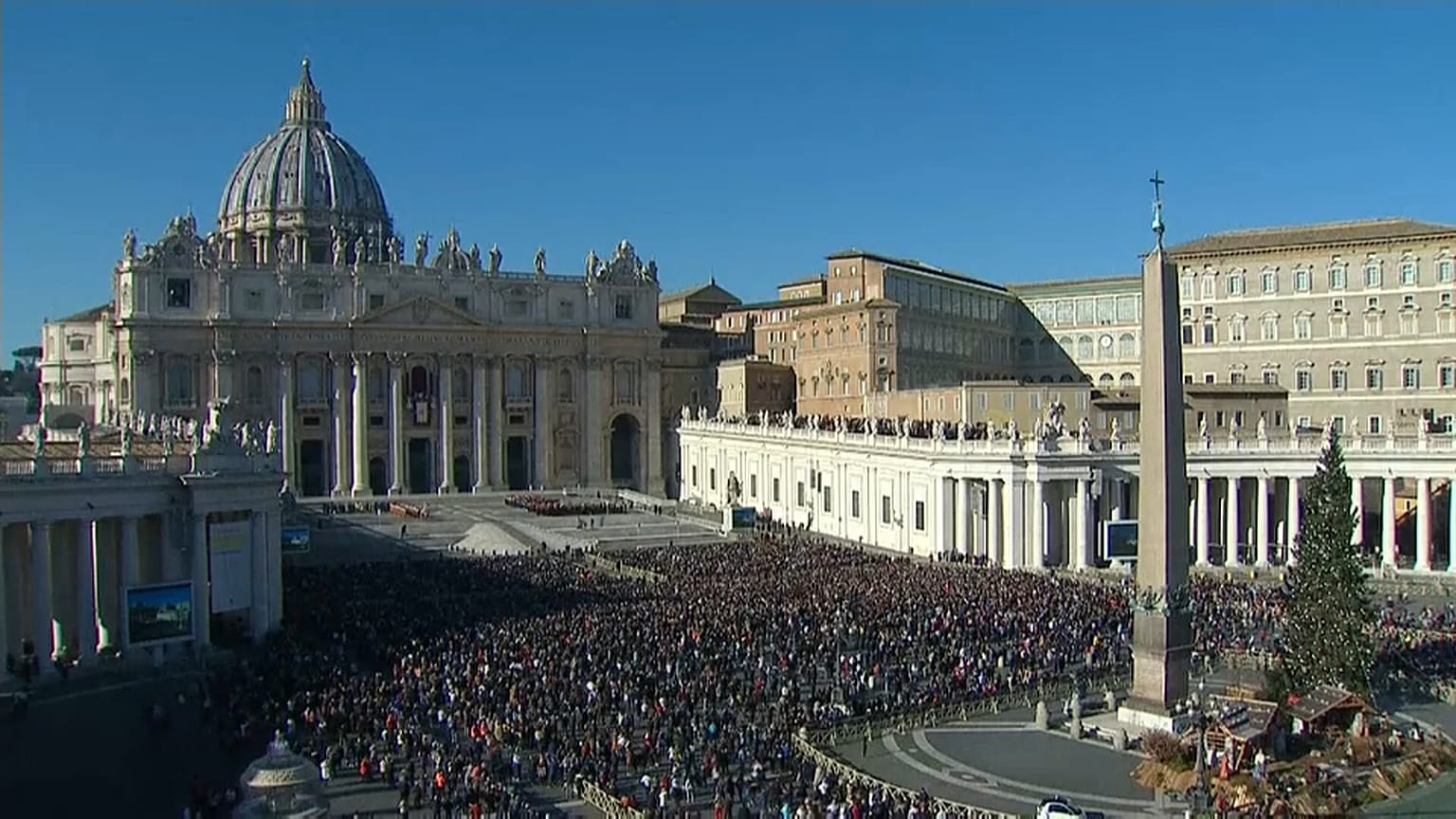 piazza San Pietro Natale 2019