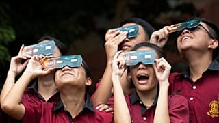 Último eclipse do ano oferece "anel de fogo"