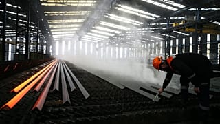 Dünya ekonomisinde durgunluk tehdidi sürüyor: Uluslararası ekonomi kuruluşları 2020 için karamsar