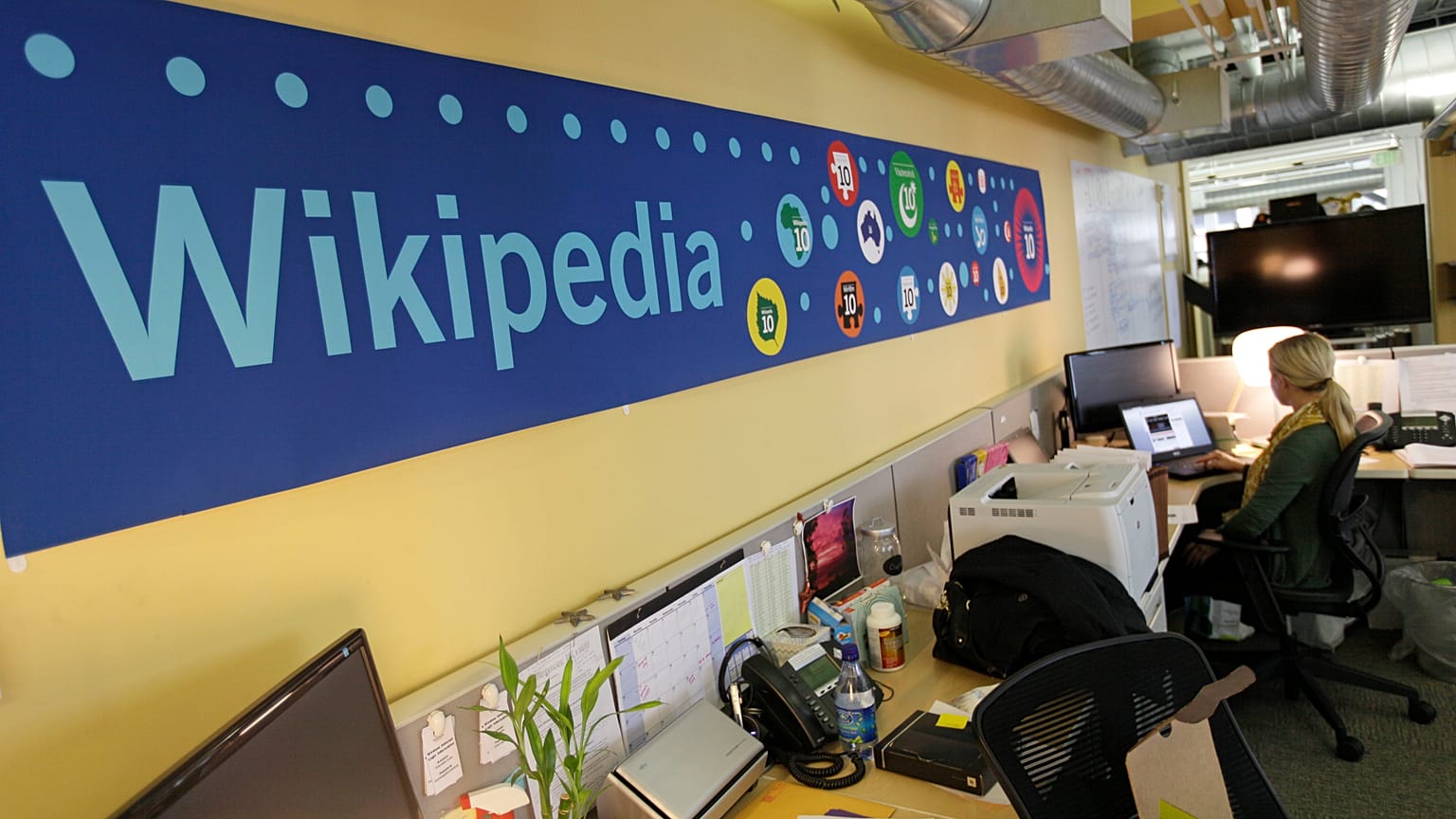 Anayasa Mahkemesi: Wikipedia'ya erişim engeli hak ihlalidir