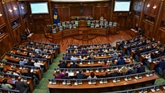 Με νέα Βουλή αλλά χωρίς κυβέρνηση  