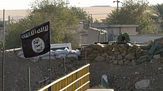 داعش يوجه رسالة للمسيحيين حول العالم .. وينشر فيديو لإعدام 11 مسيحيا في نيجيريا