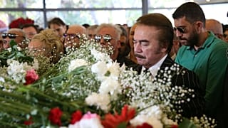Orhan Gencebay, Yıldız Kenter'in cenaze törenine katıldı