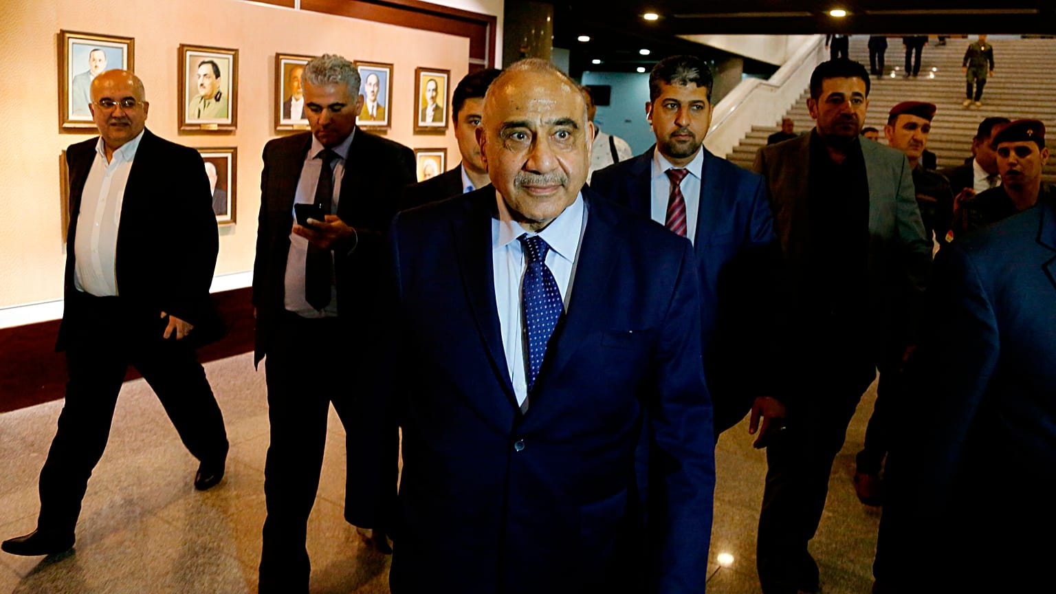 عادل عبد المهدي يدعو لعقد اجتماع طارئ لمجلس الأمن العراقي
