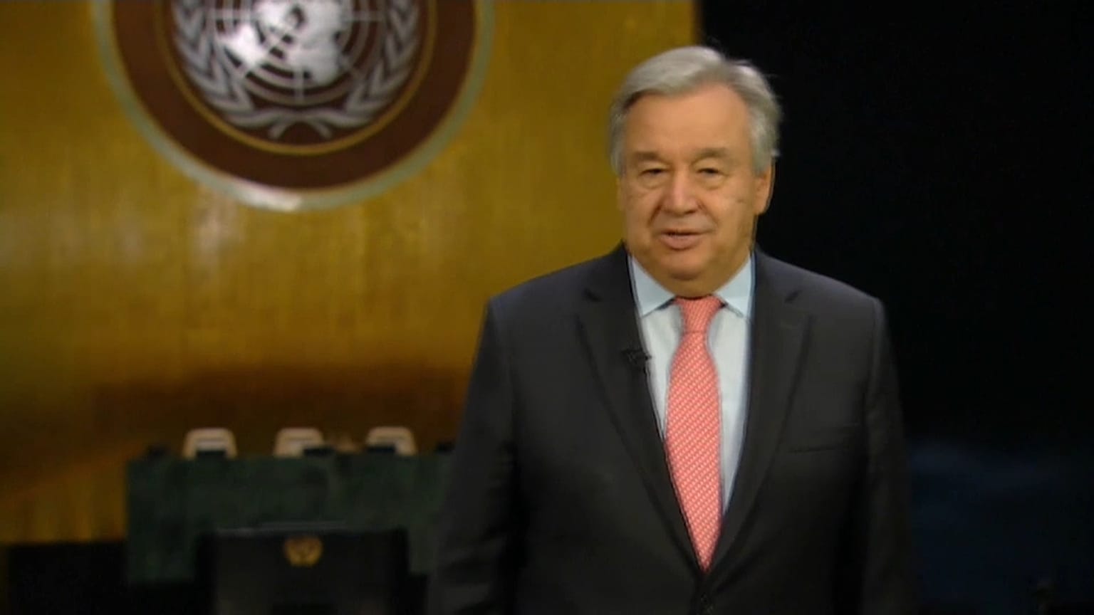 Ano Novo: Guterres pede "empenho ativo" aos jovens pelo Planeta