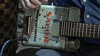 Latas hechas guitarras, todo un arte en Miranda de Duero