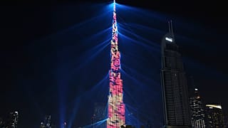 عرض الضوء على واجهة برج خليفة في دبي ليلة رأس السنة 31 ديسمبر 2017/ 1 يناير 2018