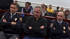 Ivo Sanader, dans un tribunal de Zagreb, en Croatie, lors de l'ouverture de son procès pour corruption en 2011. 