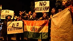 España responde a Bolivia expulsando a tres de sus diplomáticos
