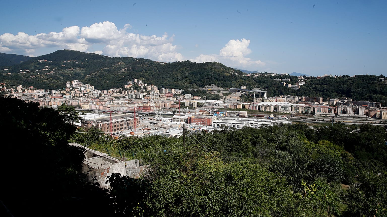 Ponte Morandi: fiamme nel cantiere del nuovo viadotto