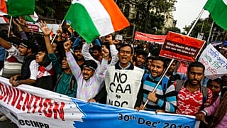 Estudiantes se manifiestan contra la Ley de Ciudadanía en Calcuta, India, el 30 de diciembre de 2019. 