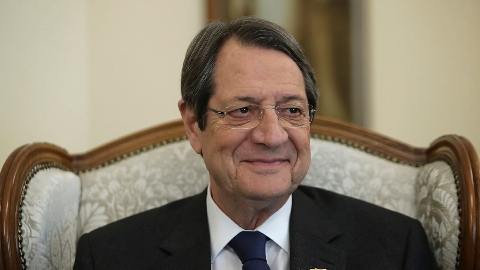 Ο Πρόεδρος Αναστασιάδης διαβάζει τον «Μικρό Πρίγκιπα» στα παιδιά (vid)