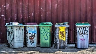 В Москве ввели раздельный сбор мусора. Сработает?