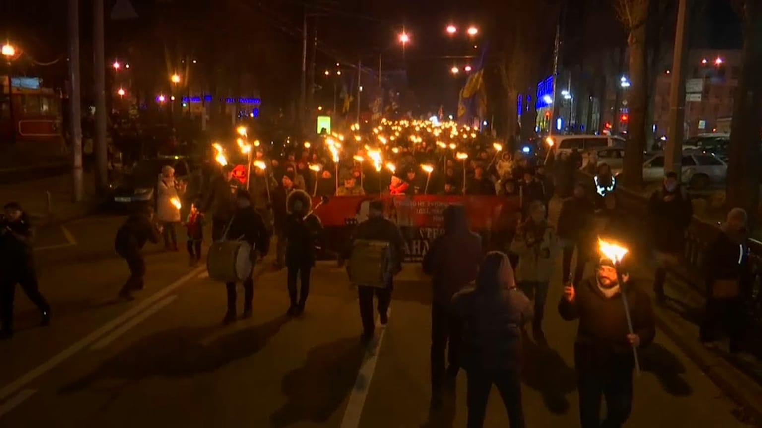 Watch: Ukrainian nationalists hold torchlit parade in Kyiv