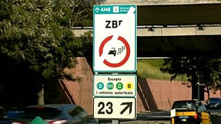 Los vehículos más contaminantes ya no pueden entrar en Barcelona