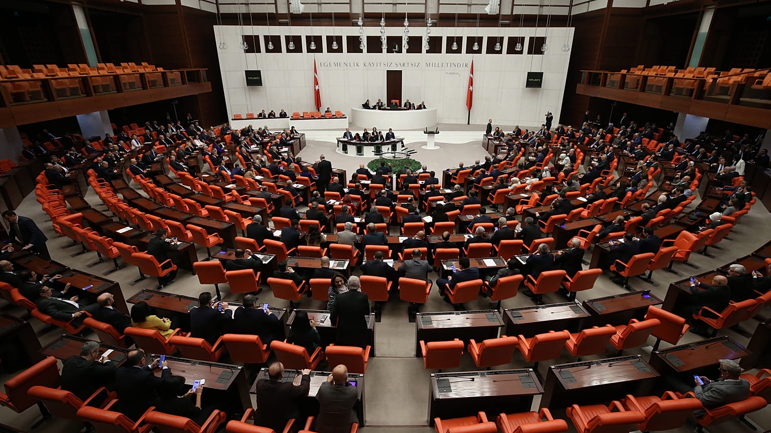 Felhatalmazást kapott Erdogan török katonák Líbiába küldésére