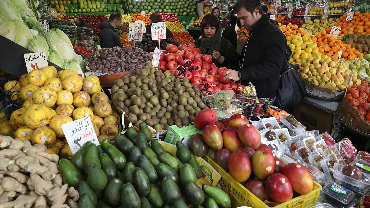 هل من علاقة بين إعلانات وسائل التواصل الاجتماعي وارتفاع اضطرابات الأكل؟