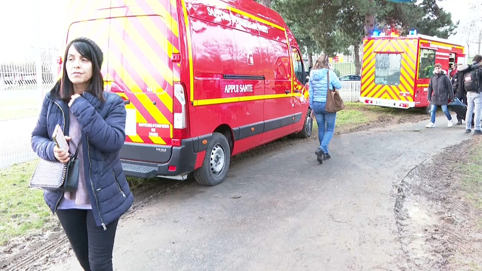Une attaque au couteau fait un mort et deux blessés graves à Villejuif, près de Paris