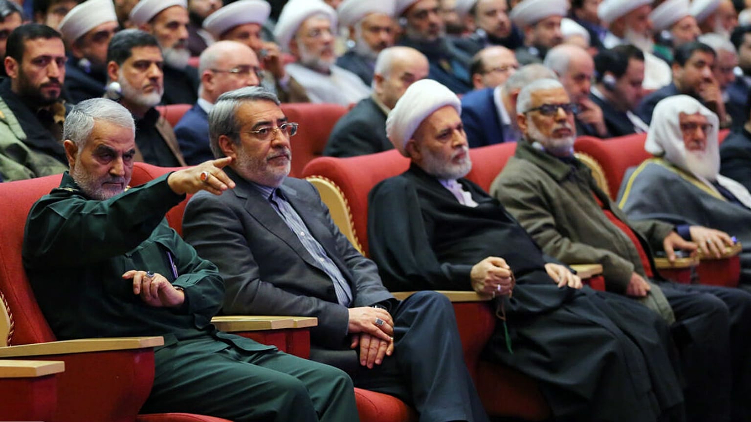 علی واعظ: کشته شدن قاسم سلیمانی به تثبیت نظام کمک خواهد کرد