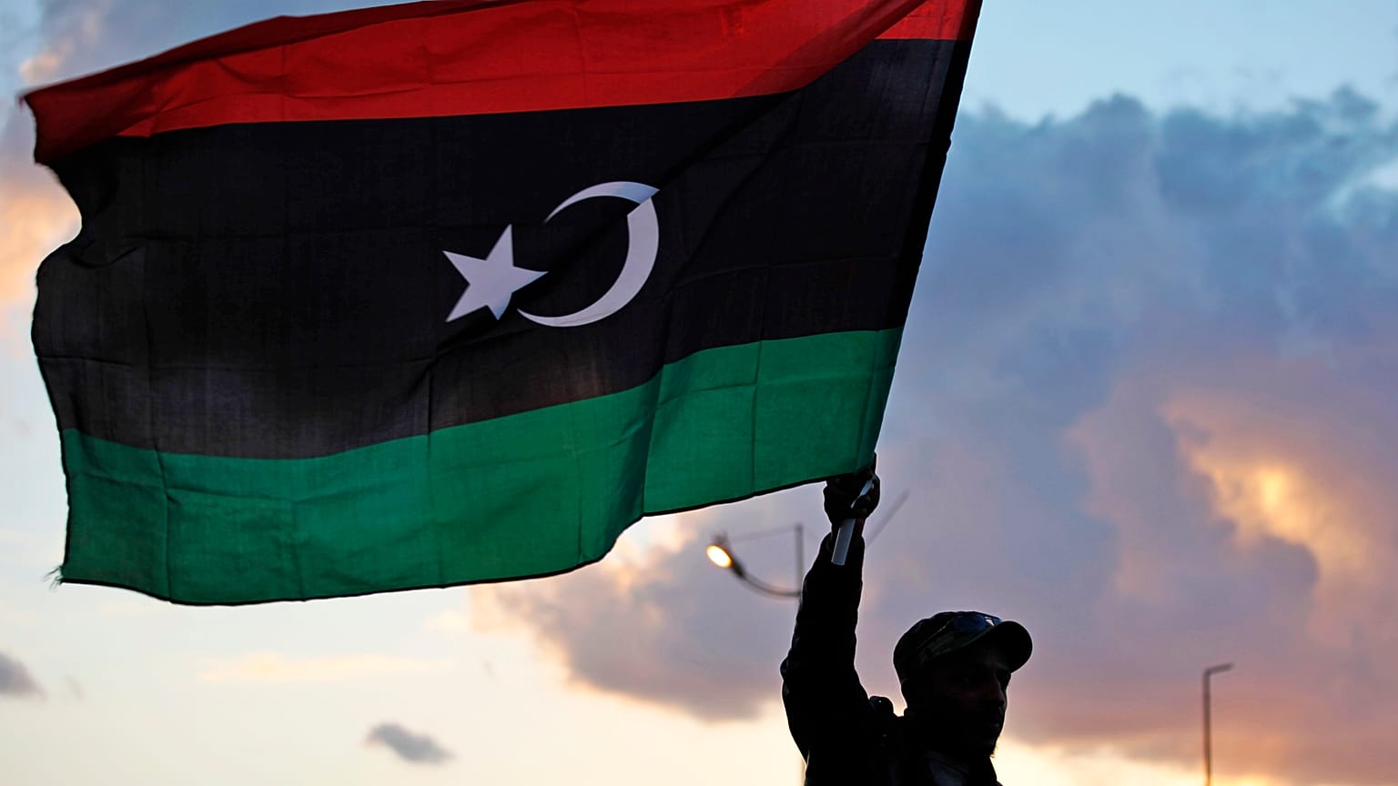 Anketlere göre Türkiye'nin yarısı Libya'ya asker gönderilmesini onaylamıyor