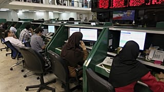 واکنش بازار ایران به کشته شدن سلیمانی؛ افزایش نرخ ارز همزمان با سقوط بورس تهران