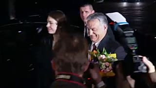 Επαναλειτουργεί η φημισμένη Όπερα της Πράγας
