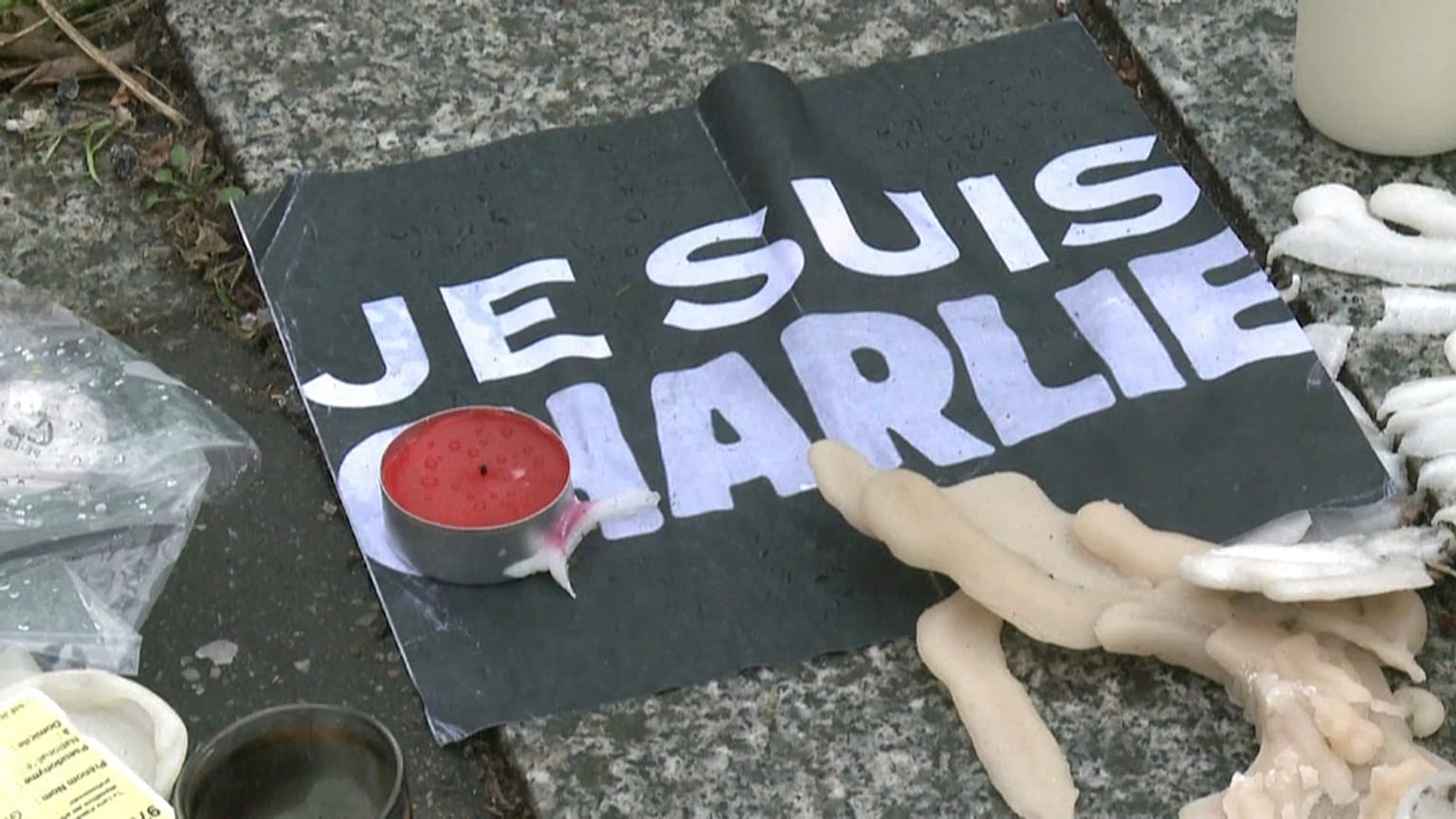 França assinala 5 anos do ataque ao Charlie Hebdo