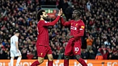 مانى وصلاح بقميص ليفربول