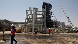 النزاع الإيراني الأمريكي المحتمل يهدد اقتصادات دول الخليج