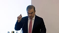 Eski Nissan Üst Yöneticisi Lübnan asıllı Carlos Ghosn, Lübnan'ın başkenti Beyrut'ta basın toplantısı düzenledi