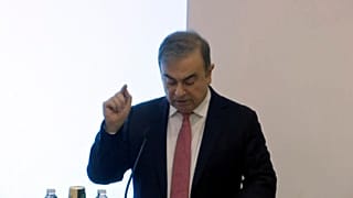 Eski Nissan Üst Yöneticisi Lübnan asıllı Carlos Ghosn, Lübnan'ın başkenti Beyrut'ta basın toplantısı düzenledi