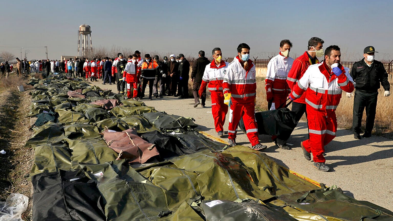 Mentőcsapatok a tragédia helyszínén