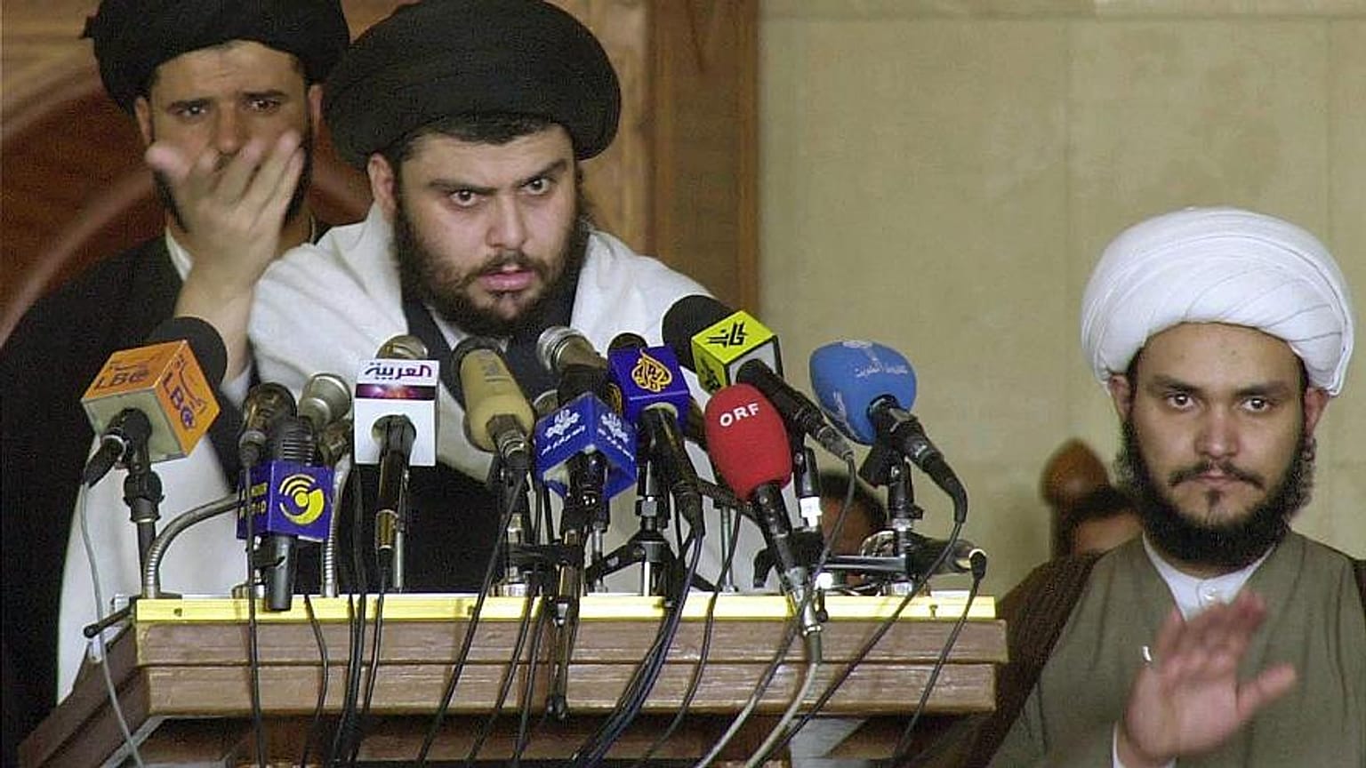 الصدر: الأزمة "انطوت" وأدعو الفصائل المسلحة إلى عدم تنفيذ هجمات