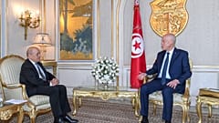 التقى وزير الخارجية الفرنسي، جان-إيف لودريان، بالرئيس التونسي قيس سعيّد 